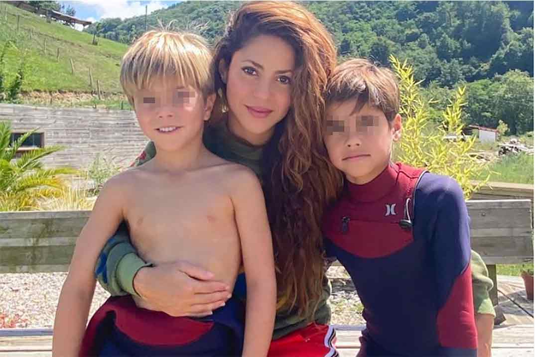 Shakira presume de sus hijos en redes