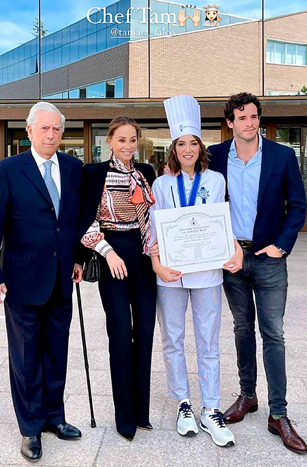 Tamara Falcó con Íñigo Onieva, Isabel Preysler y Mario Vargas Llosa © Instagram