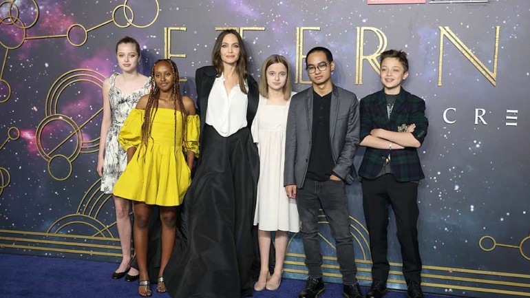 Tres de los hijos de Angelina Jolie y Brad Pitt, renuncian al apellido de su padre