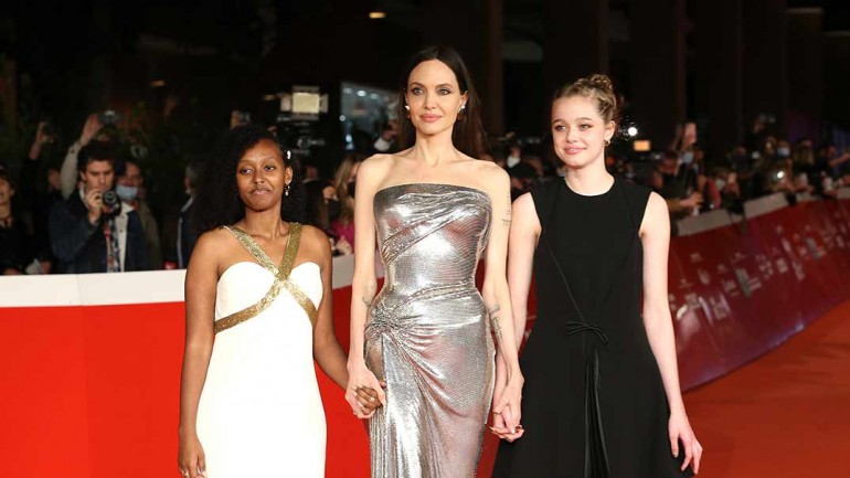 Angelina Jolie conquista el Festival de Roma junto a sus hijas Zahara y Shiloh