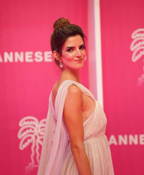 Clara Lago arrasa en la alfombra roja del festival Canneseries