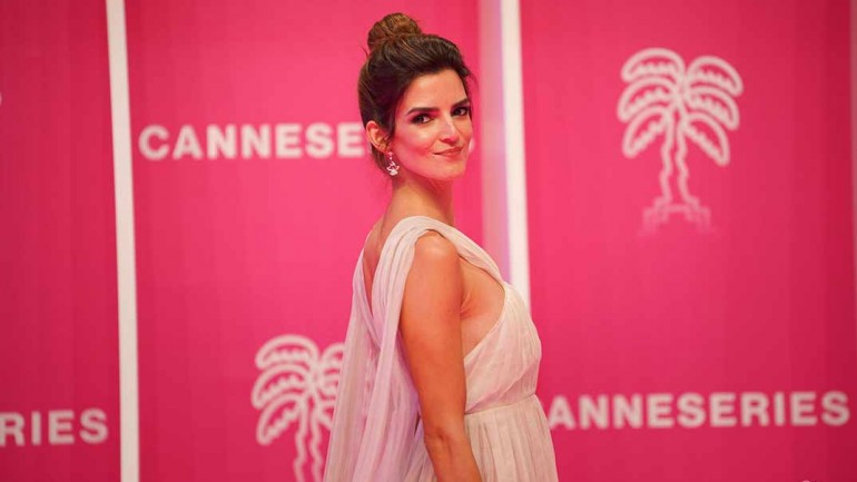 Clara Lago arrasa en la alfombra roja del festival Canneseries