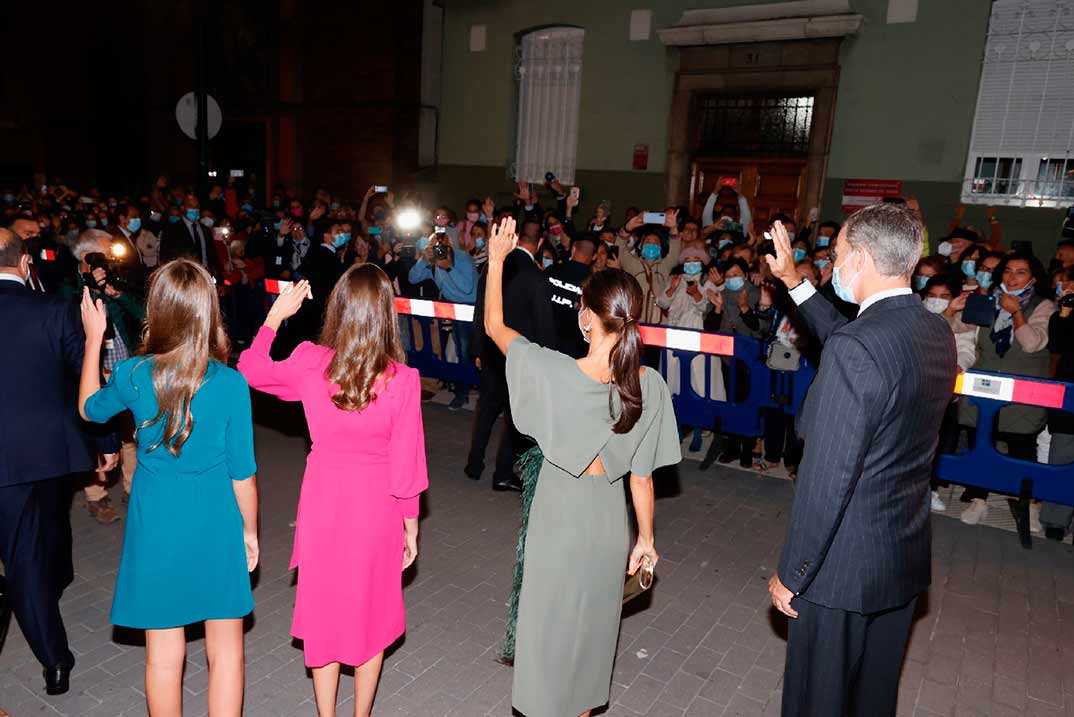 Reyes Felipe y Letizia con la princesa Leonor y la infanta Sofía - l XXIX Concierto Premios Princesa de Asturias © Casa S.M. El Rey