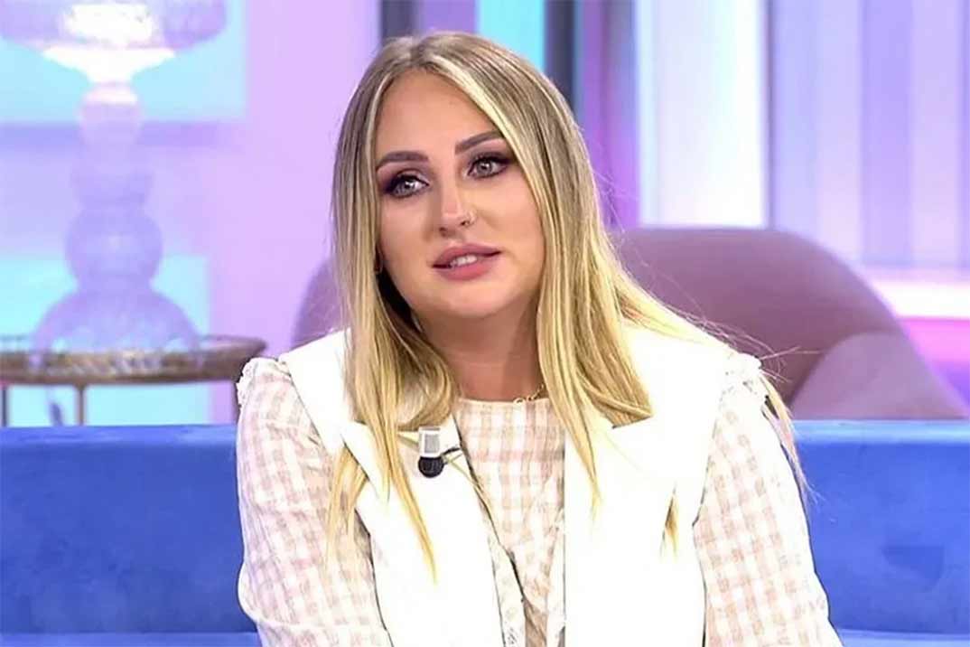 Rocío Flores, destrozada por la supuesta “relación especial” de Antonio David con una amiga suya que trabaja en Mediaset