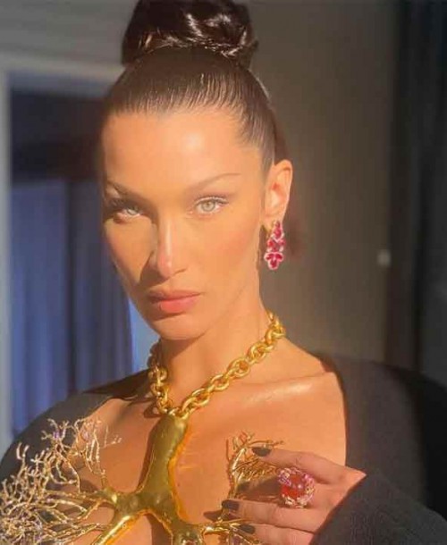 Bella Hadid comparte fotos llorando: “Las redes sociales no son reales”