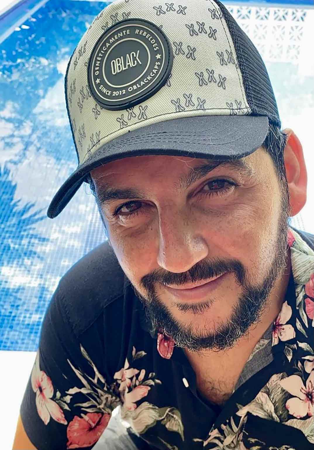 Fran Perea - Oblack Caps
