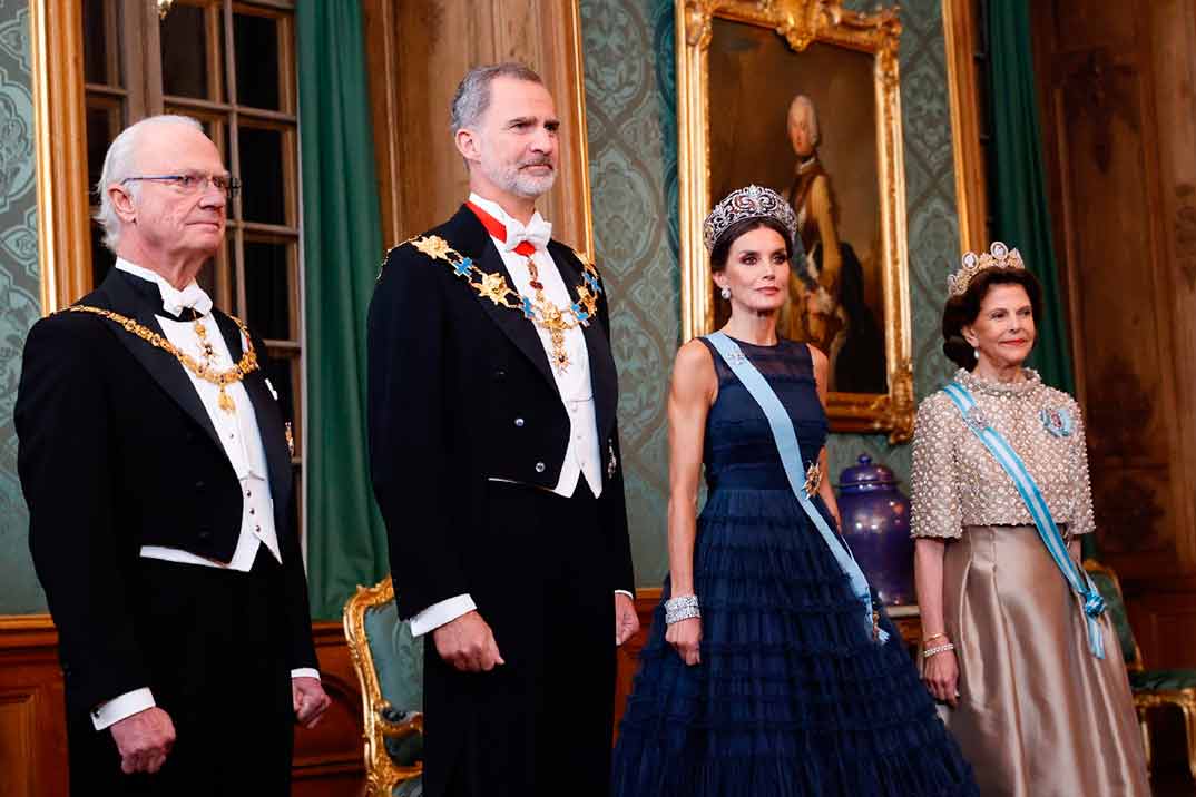 La reina Letizia, espectacular con un vestido de gala ‘low cost’