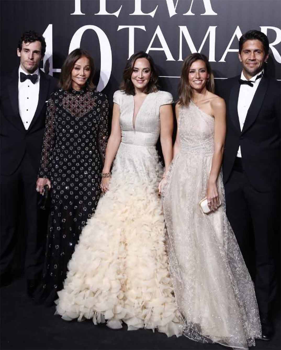 Íñigo Onieva, Isabel Preysler, Tamara Falcó, Ana Boyer y Fernando Verdasco © Redes Sociales