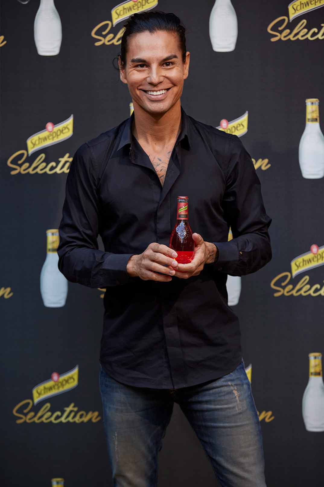 Julio Iglesias Jr. - Schweppes