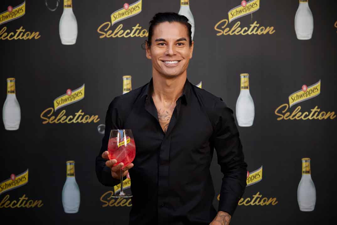 Julio Iglesias Jr. - Schweppes