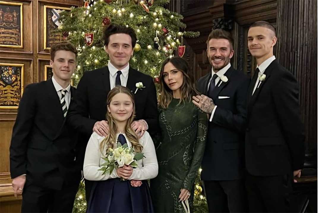 David y Victoria Beckham con sus cuatro hijos © Instagram