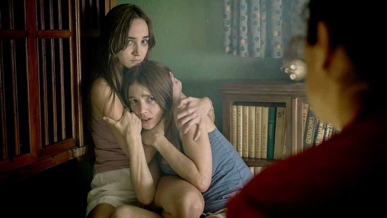 ‘Feria: la luz más oscura’ – El inquietante thriller de misterio llega a Netflix