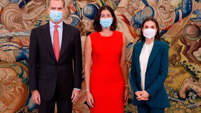 Los reyes Felipe y Letizia se reúnen con Garbiñe Muguruza