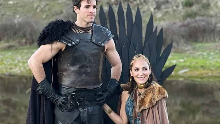 Tamara Falcó e Íñigo Onieva presumen de amor en un fiesta ambientada en ‘Juego de Tronos’