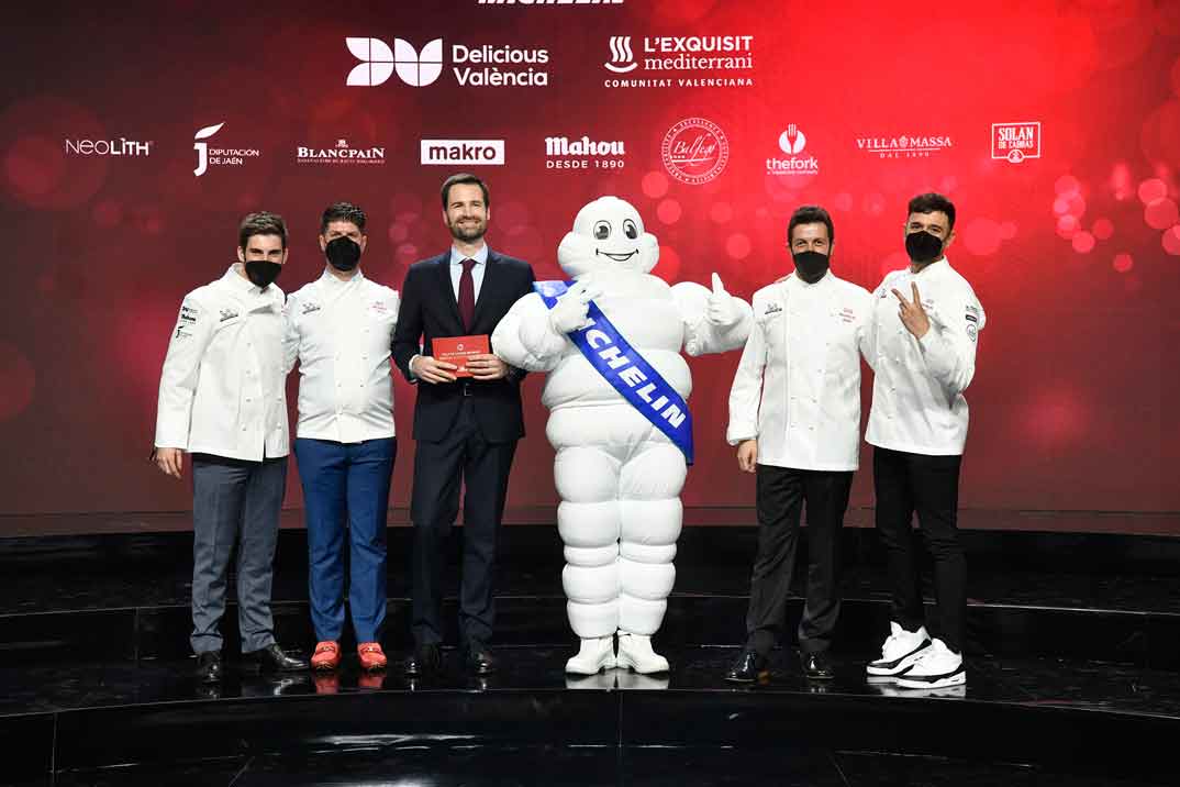 Villa Massa brilla con luz propia en la lluvia de estrellas Michelin