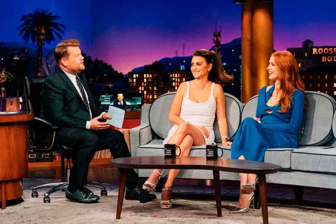 Penélope Cruz y Jessica Chastain - James Corden Late Late Show © CBS