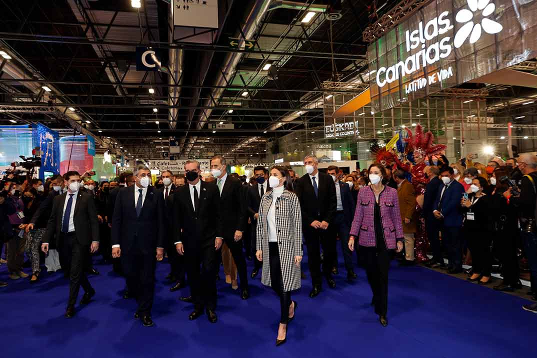 Reyes Felipe y Letizia - FITUR 2022 © Casa S.M. El Rey