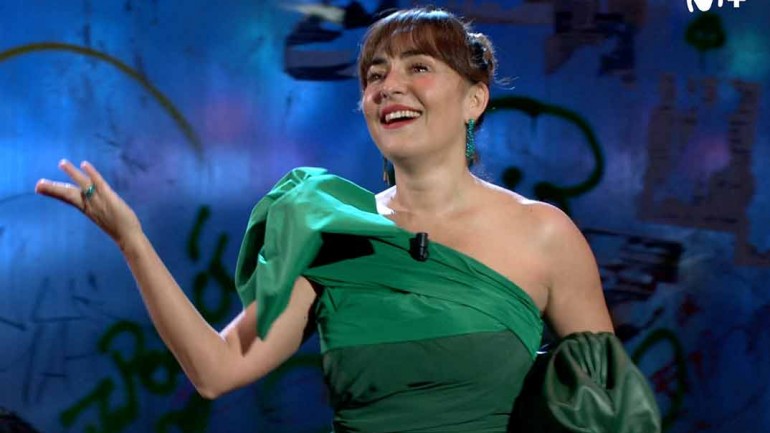 Detenida una mujer por ciberacoso y amenazas de muerte a Candela Peña y a su hijo