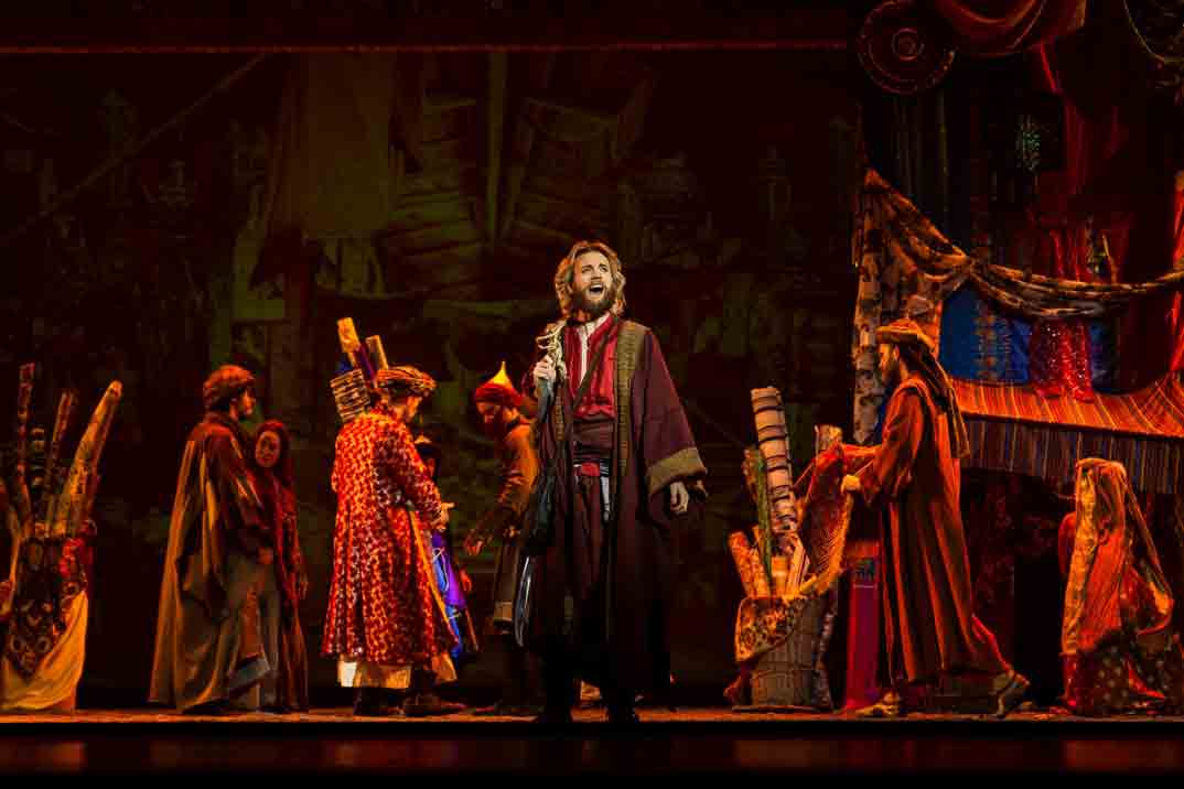 «El Médico» de Noah Gordon – Regresa a Madrid con una nueva producción más espectacular