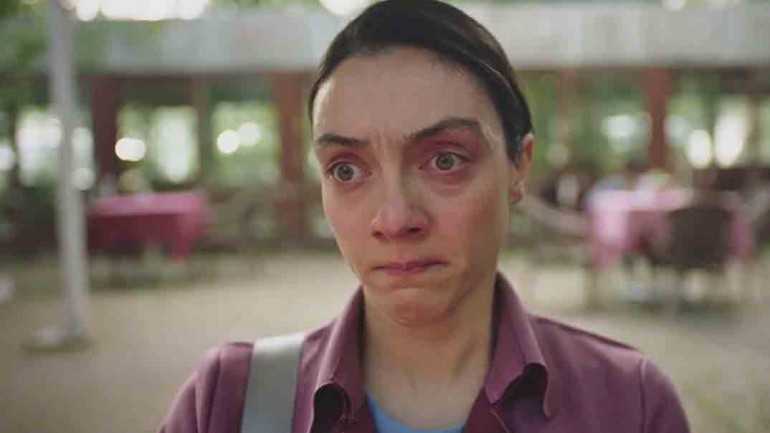 “Inocentes” Capítulo 36: La madre de Esat amenaza a Gülben