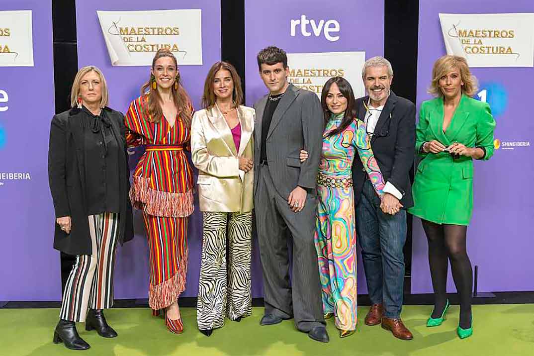 Raquel Sánchez Silva, Lorenzo Caprile, Alejandro G. Palomo, María Escoté - Maestros de la Costura 5 © RTVE