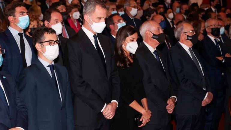 Los Reyes retoman su agenda tras el negativo de Felipe VI