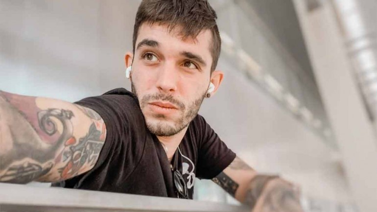 Ana Guerra y Víctor Elías… Confirman su relación con un apasionado beso