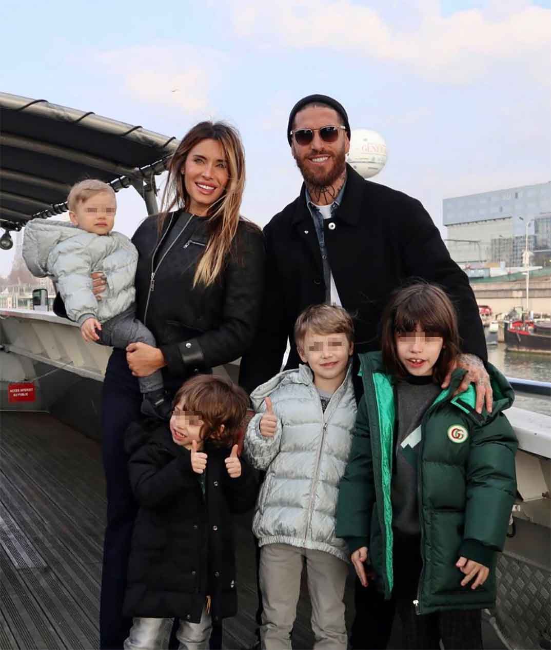 Sergio ramos y Pilar Rubio con sus hijos © Instagram