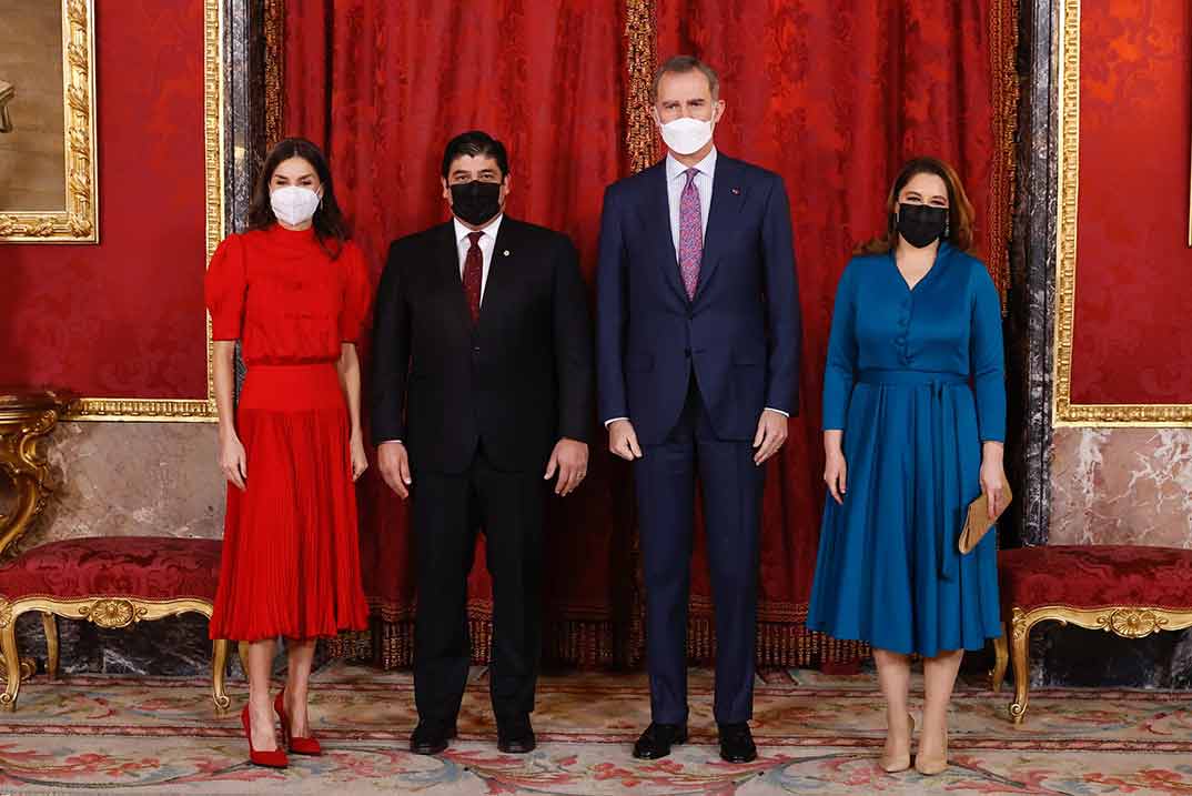 Reyes Felipe y Letizia - Almuerzo en honor del Presidente de la República de Costa Rica © Casa S.M. El Rey