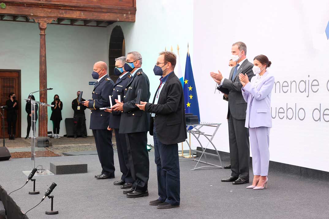 Reyes Felipe y Letizia - Homenaje a la Ejemplaridad del Pueblo de La Palma © Casa S.M. El Rey