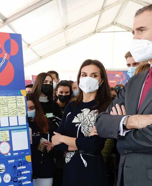 La reina Letizia apuesta por la sostenibilidad con su nuevo vestido de firma española