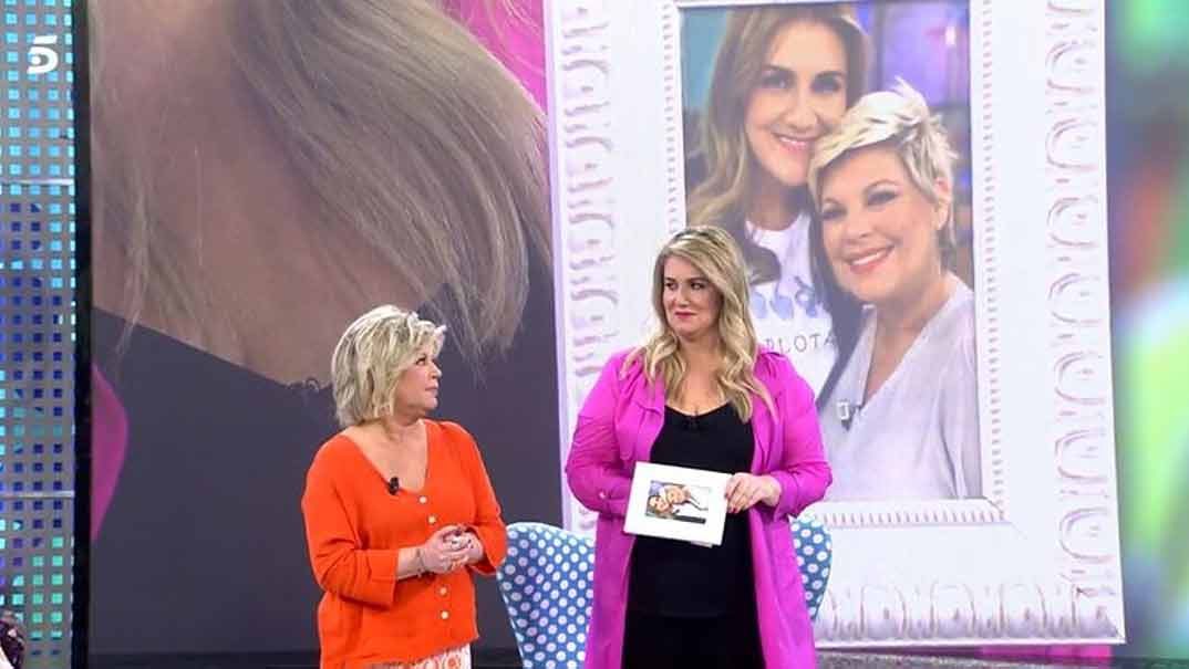 Terelu Campos y Carlota Corredera - Sálvame © Telecinco