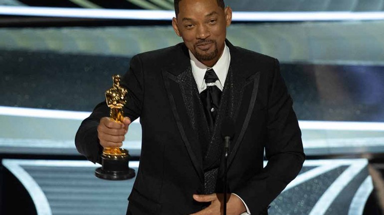 Will Smith ingresa en una clínica de rehabilitación tras su bofetón en los Oscar