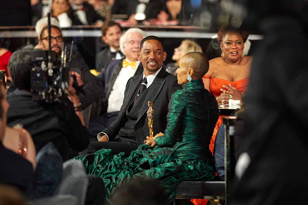 Will Smith y su esposa Jada Pinckett - Premios Oscar 2022 © AMPAS