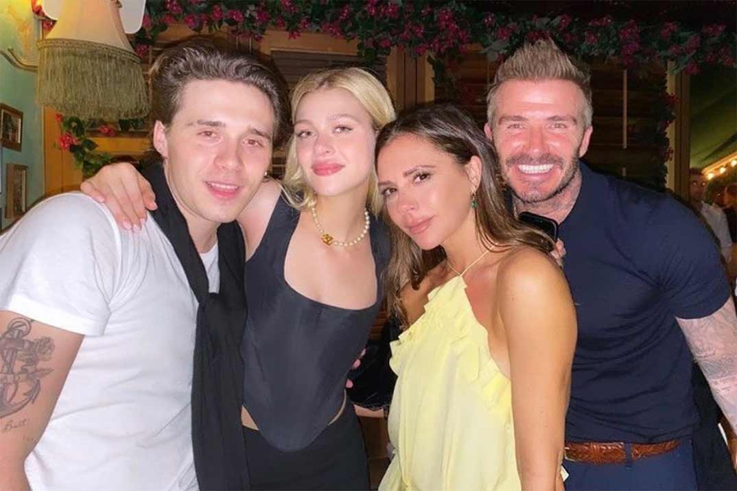 David Beckham, Victoria Beckham, Brooklyn Beckham y Nicola Peltz © Instagram