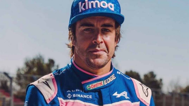 Fernando Alonso presenta a su nueva novia
