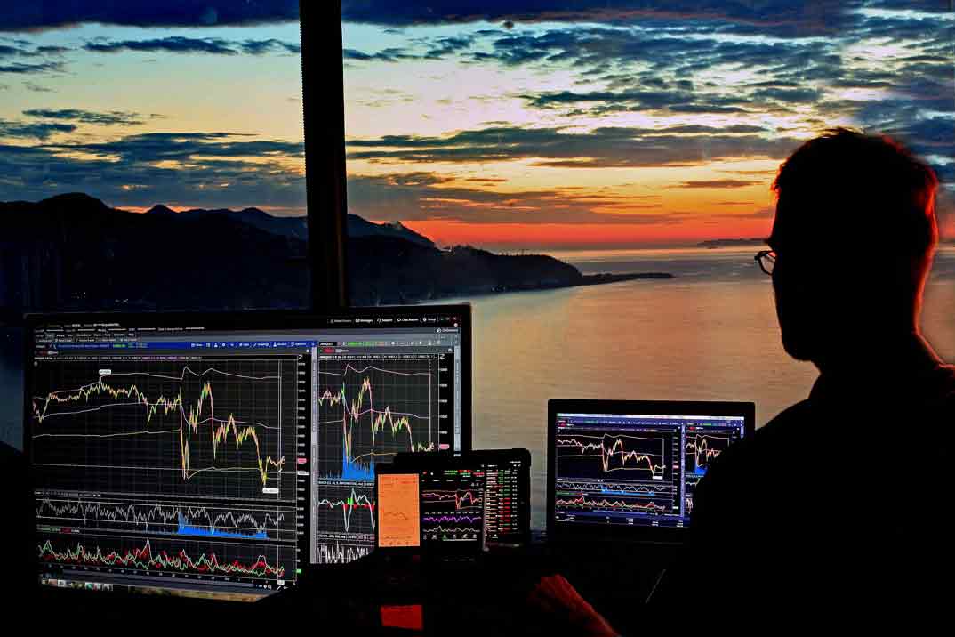 Los Estudiantes de IM Academy Estudian el Impacto de las Relaciones Internacionales en el Mercado Forex