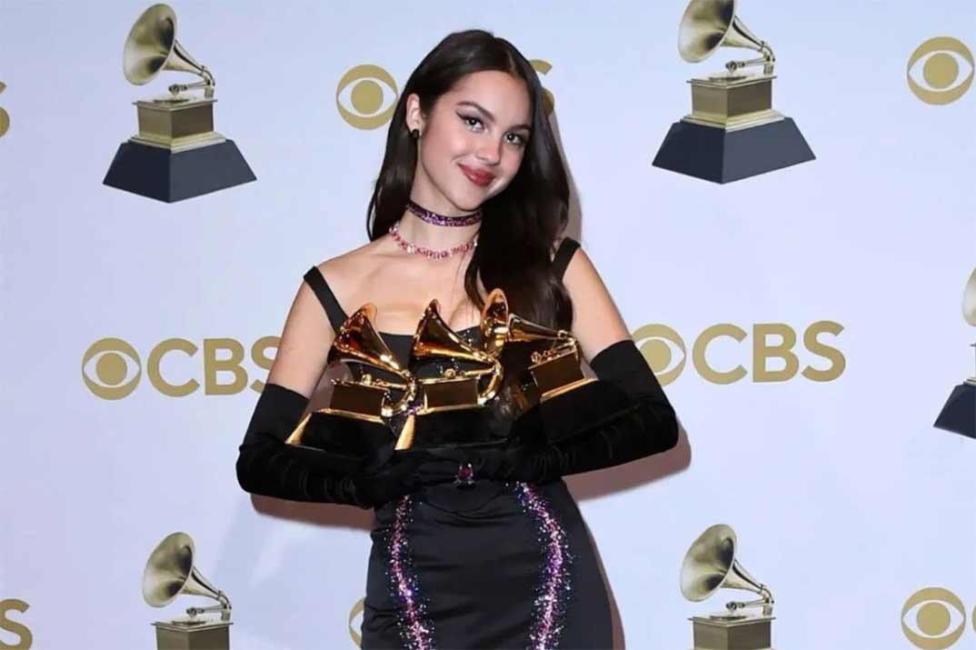 Premios Grammys 2022: Lo mejor y lo peor de la alfombra roja