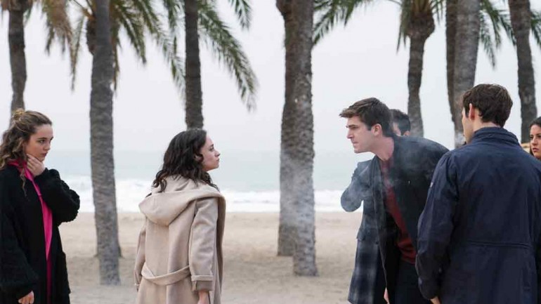 “Alba” Capítulo 12: Alba se enfrenta a Bruno delante de los Entrerríos