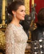 La reina Letizia deslumbra con un vestido de inspiración árabe