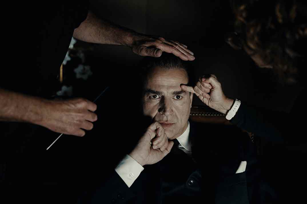 Alberto San Juan interpretará a Christobal Balenciaga en la serie 'Balenciaga' © Disney+ /David Herranz