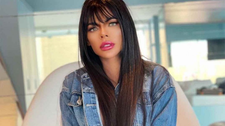 La modelo brasileña Suzy Cortez afirma que Gerard Piqué le enviaba mensajes comprometidos