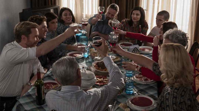 “Cuéntame cómo pasó” Temporada 22 Capítulo 17: Mercedes organiza una comida familiar para despedir a su hermana Cecilia