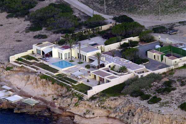 casa Ibiza Elle MacPherson