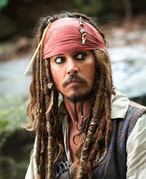 Disney ofrece 301 millones de dólares a Johnny Depp para volver a interpretar a Jack Sparrow