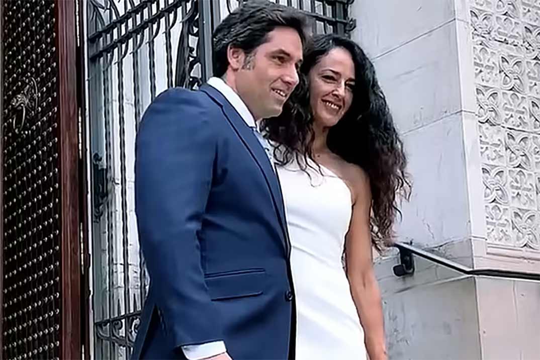 Mónica Estarreado celebra su boda por sorpresa