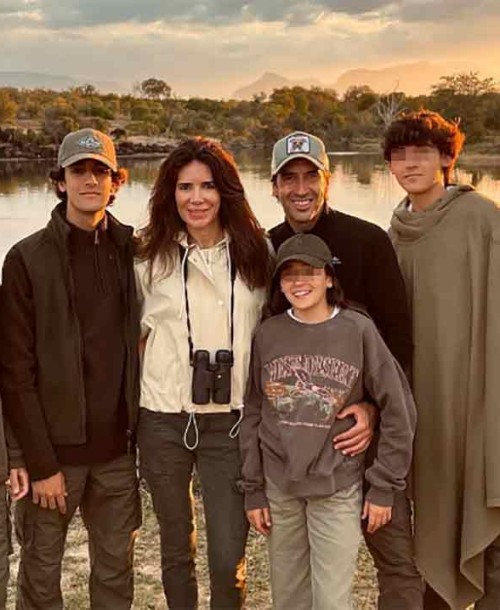 Raúl González celebra su 45 cumpleaños de safari por África con sus 5 hijos