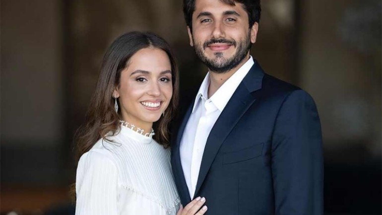 Iman, la hija mayor de Rania y Abdalá II de Jordania, anuncia por sorpresa su compromiso