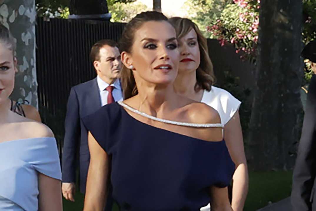 La reina Letizia suspende su agenda tras dar positivo en covid