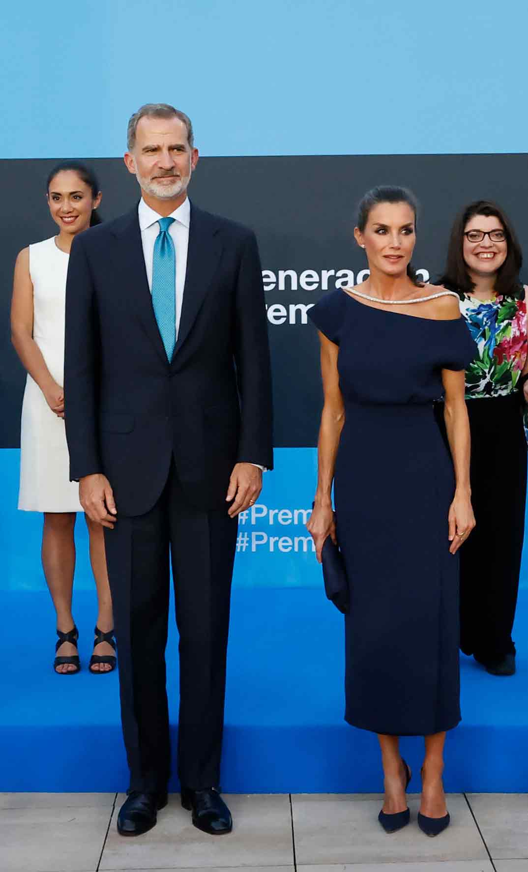 Los Reyes Felipe y Letizia con sus hijas Leonor y Sofía - Premios Princesa de Girona © Casa S.M. El Rey